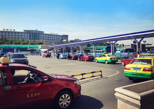 金雪馳潤滑油“的士先鋒”1000壺免費體驗活動(dòng)火爆全城